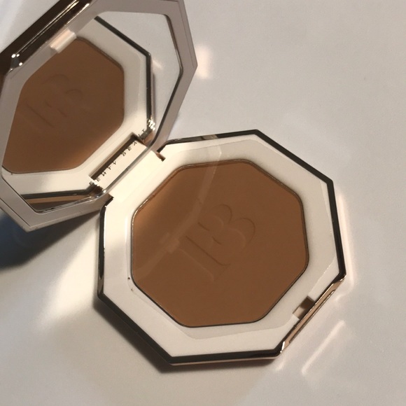 Fenty Beauty Other - Fenty Beauty- Sun Stalk’r Bronzer